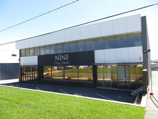 Showrooms / Bulky Goods commercial property leased at 01/9 Lyell Street Fyshwick ACT 2609