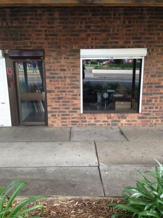 Showrooms / Bulky Goods commercial property leased at 2/11 Cordeaux Street Campbelltown NSW 2560