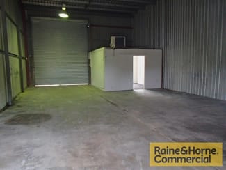 Factory, Warehouse & Industrial commercial property leased at 8a/25 Michlin Street Moorooka QLD 4105