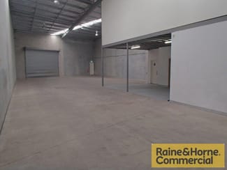 Showrooms / Bulky Goods commercial property leased at 1/120 Gardens Drive Willawong QLD 4110