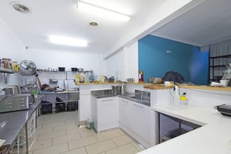 Shop & Retail commercial property leased at 4/42 Currumbin Creek Road Currumbin Waters QLD 4223 Shop & Retail commercial property leased at 4/42 Currumbin Creek Road Currumbin Waters QLD 4223
