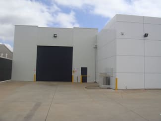 Showrooms / Bulky Goods commercial property leased at 329 Taylor Street Wilsonton QLD 4350 Showrooms / Bulky Goods commercial property leased at 329 Taylor Street Wilsonton QLD 4350