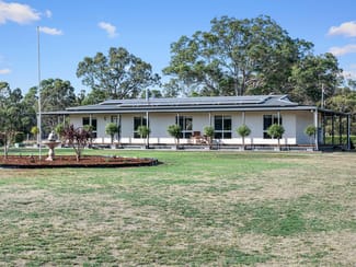 Rural / Farming commercial property for sale at 32 Willis Street Cavendish VIC 3314