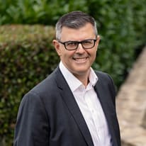 Michael Nikou
