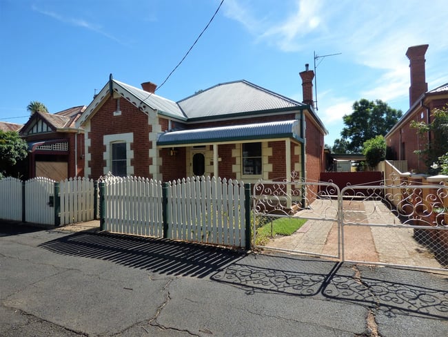 112 Bultje Street Dubbo NSW 2830