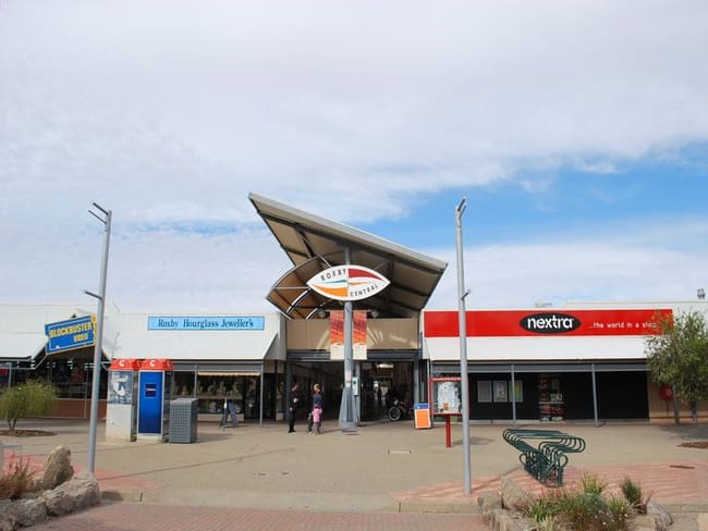 10 Richardson Place Roxby Downs SA 5725 10 Richardson Place Roxby Downs SA 5725