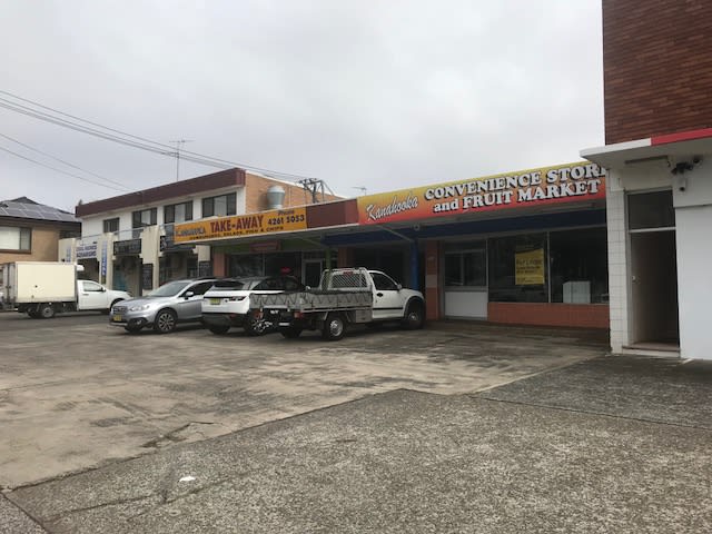 Shop 1/58 Lakeside Drive Kanahooka NSW 2530 Shop 1/58 Lakeside Drive Kanahooka NSW 2530