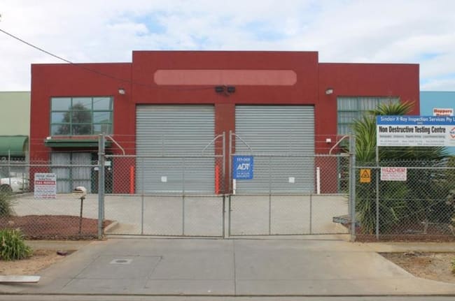 2/18 Loop Road Werribee VIC 3030 2/18 Loop Road Werribee VIC 3030