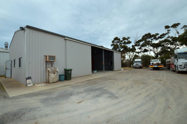 Unit 2/8 Waye Court Willunga SA 5172 Unit 2/8 Waye Court Willunga SA 5172