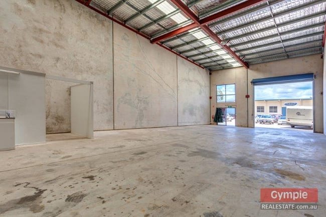 2/11 Hall Road Glanmire QLD 4570 2/11 Hall Road Glanmire QLD 4570