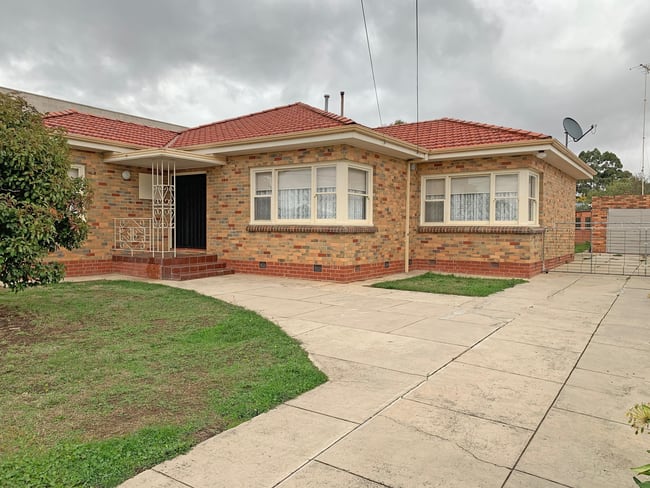 1166 Geelong Road Mount Clear VIC 3350 1166 Geelong Road Mount Clear VIC 3350