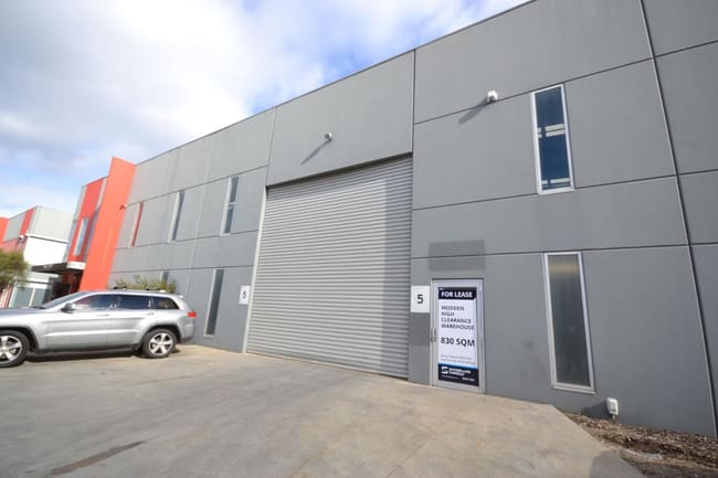 5/39 Eucumbene Drive Ravenhall VIC 3023 5/39 Eucumbene Drive Ravenhall VIC 3023