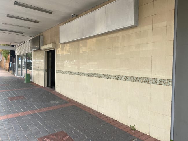 823 Kingaway Caringbah NSW 2229 823 Kingaway Caringbah NSW 2229