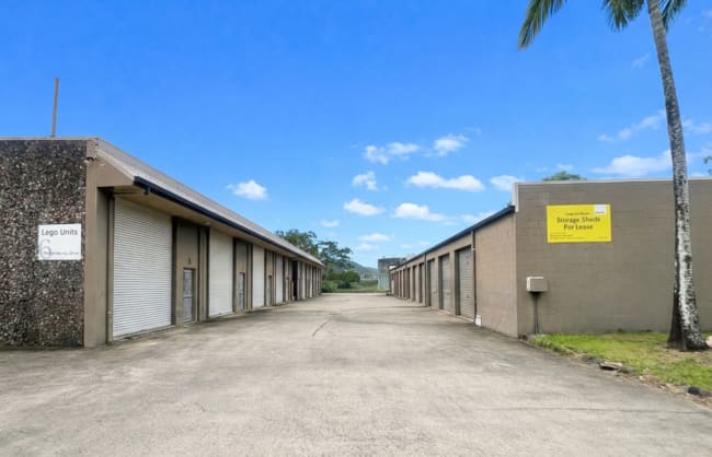 Lego Lockups/6 William Murray Drive Cannonvale QLD 4802