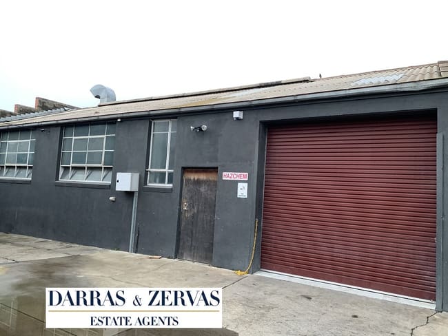 2/20 Manton Road Oakleigh South VIC 3167 2/20 Manton Road Oakleigh South VIC 3167