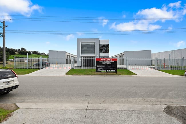 Office 1/125 Mulcahy Road Pakenham VIC 3810