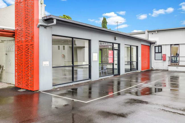 Suite 2/182 Parry Street Newcastle West NSW 2302 Suite 2/182 Parry Street Newcastle West NSW 2302
