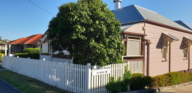 10 Burnett Street Sadliers Crossing QLD 4305 10 Burnett Street Sadliers Crossing QLD 4305