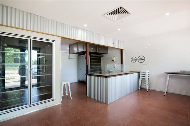 28 Lakefront Avenue Beeliar WA 6164 28 Lakefront Avenue Beeliar WA 6164