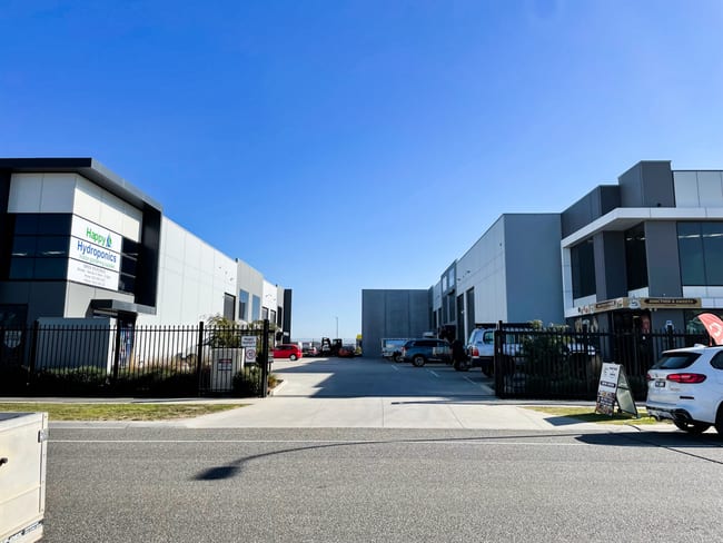 5 Tyche Place Clyde North VIC 3978 5 Tyche Place Clyde North VIC 3978