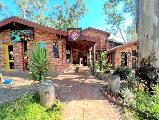 Shop 4, 850 Heidelberg-Kinglake Road Hurstbridge VIC 3099
