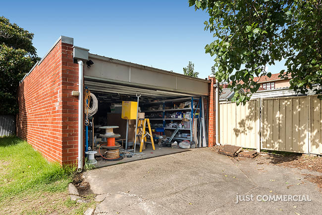 Rear/166 Hawthorn Road Caulfield North VIC 3161