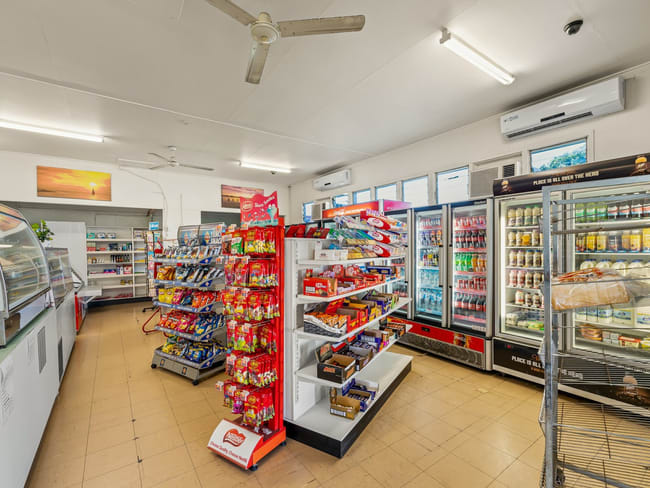 58 Hemmant-Tingalpa Road Hemmant QLD 4174 58 Hemmant-Tingalpa Road Hemmant QLD 4174