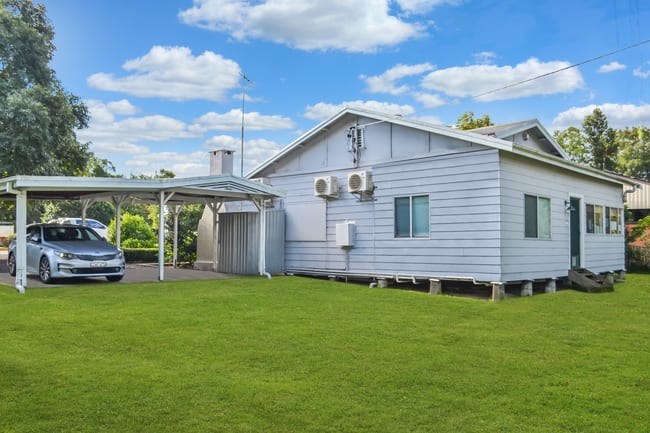 681 Freemans Drive Cooranbong NSW 2265 681 Freemans Drive Cooranbong NSW 2265