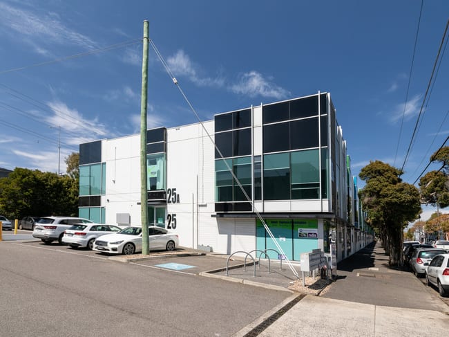 25 Stubbs Street Kensington VIC 3031 25 Stubbs Street Kensington VIC 3031