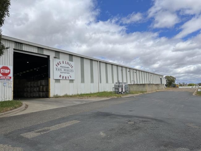 Unit C1 W & C2 E/560 Byrnes Road Bomen NSW 2650