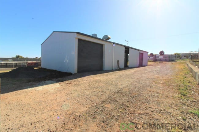 2/25 Boothby Street Drayton QLD 4350 2/25 Boothby Street Drayton QLD 4350