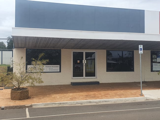 Shop 1, 82 Mocatta Street Goombungee QLD 4354 Shop 1, 82 Mocatta Street Goombungee QLD 4354
