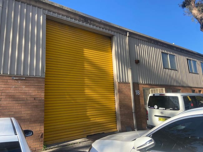 18/2 Burrows Road South St Peters NSW 2044 18/2 Burrows Road South St Peters NSW 2044