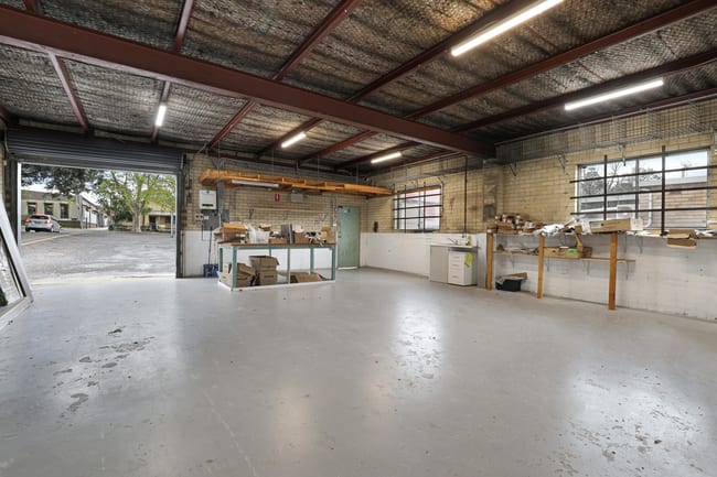 4 Berry Street Nowra NSW 2541 4 Berry Street Nowra NSW 2541
