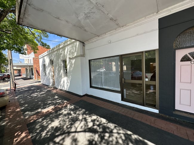 65 Lynch Street Young NSW 2594 65 Lynch Street Young NSW 2594