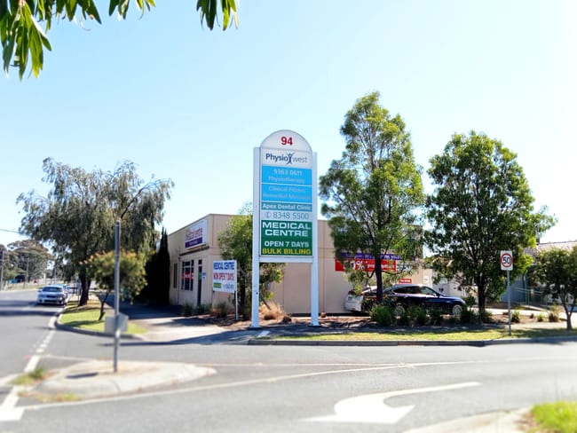 1/94 Station Road Deer Park VIC 3023 1/94 Station Road Deer Park VIC 3023