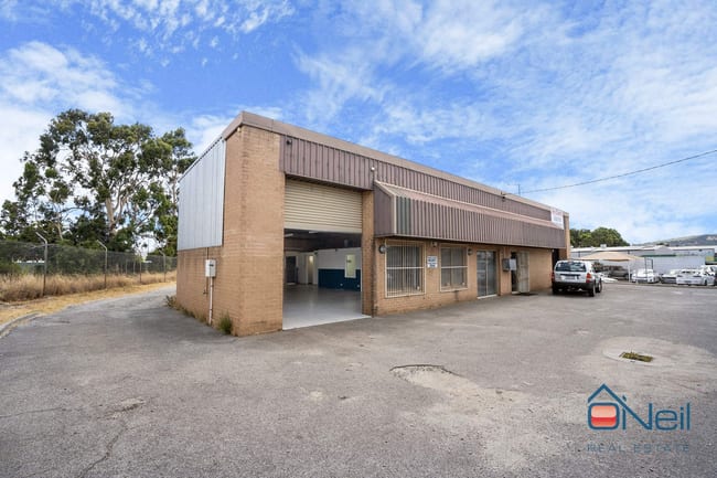 2/49 Gillam Drive Kelmscott WA 6111 2/49 Gillam Drive Kelmscott WA 6111