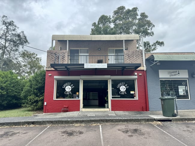 35 Liamena Avenue San Remo NSW 2262 35 Liamena Avenue San Remo NSW 2262