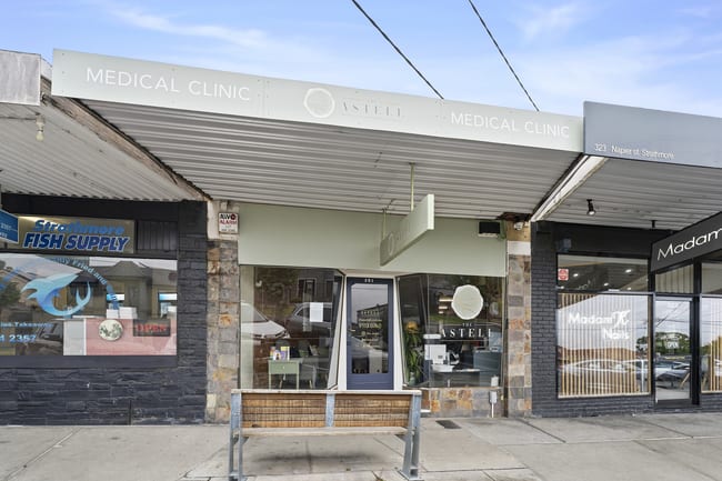 321 Napier Street Strathmore VIC 3041 321 Napier Street Strathmore VIC 3041