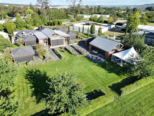 18 Kallaroo Road Pialligo ACT 2609 18 Kallaroo Road Pialligo ACT 2609