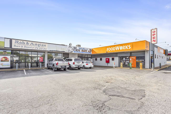 305 Richardson Road Kawana QLD 4701 305 Richardson Road Kawana QLD 4701