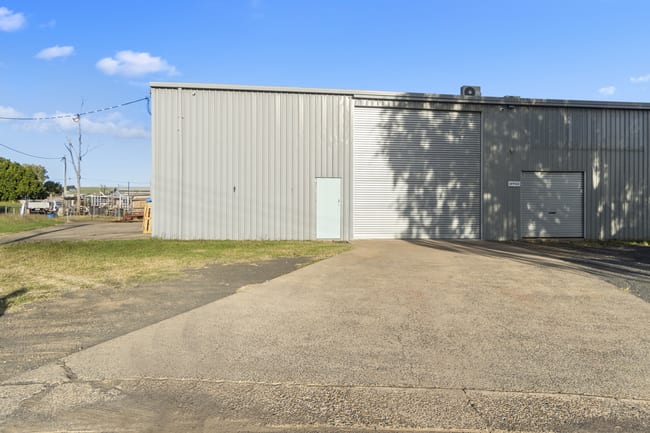 12 Massey Street Bundaberg East QLD 4670 12 Massey Street Bundaberg East QLD 4670