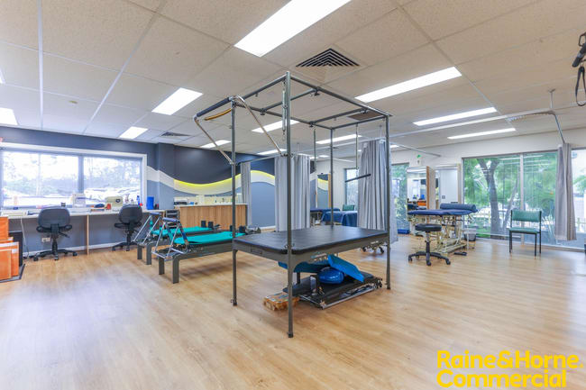 Suites 5 & 6/1A Barber Avenue Kingswood NSW 2747 Suites 5 & 6/1A Barber Avenue Kingswood NSW 2747