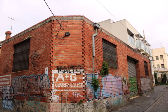 1 Sutton Place Carlton VIC 3053 1 Sutton Place Carlton VIC 3053