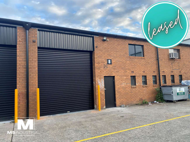 8/1 Field Close Moorebank NSW 2170 8/1 Field Close Moorebank NSW 2170