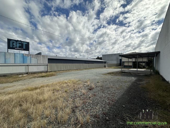 184 Anzac Ave Kippa-ring QLD 4021 184 Anzac Ave Kippa-ring QLD 4021