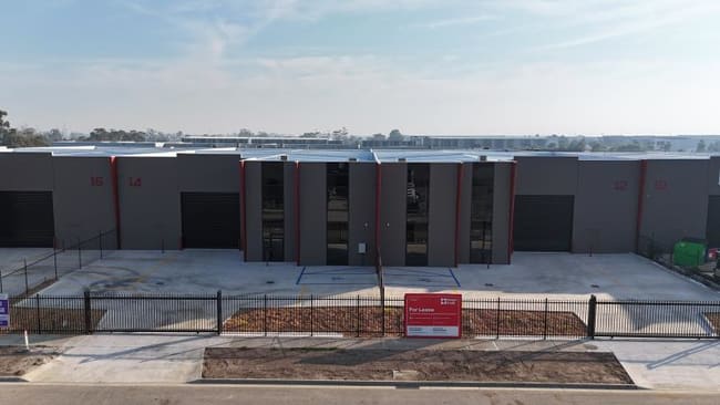 12, 14 or 16 Lonhro Boulevard Cranbourne West VIC 3977 12, 14 or 16 Lonhro Boulevard Cranbourne West VIC 3977