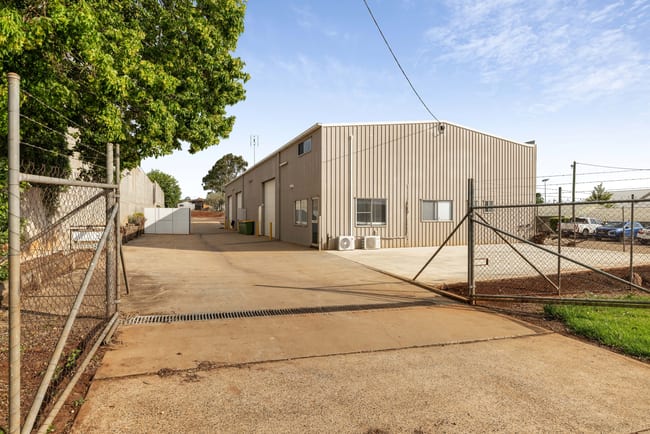 Shed 1/30 Sowden Street Drayton QLD 4350