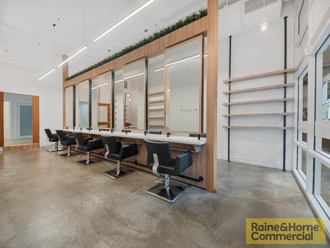 2/110 Macquarie Street Teneriffe QLD 4005 2/110 Macquarie Street Teneriffe QLD 4005