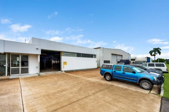 Unit 1/51 Keane Street Currajong QLD 4812